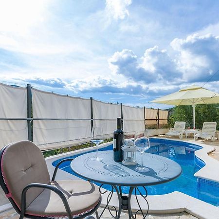 Villa Holiday Home Zvecanje 外观 照片