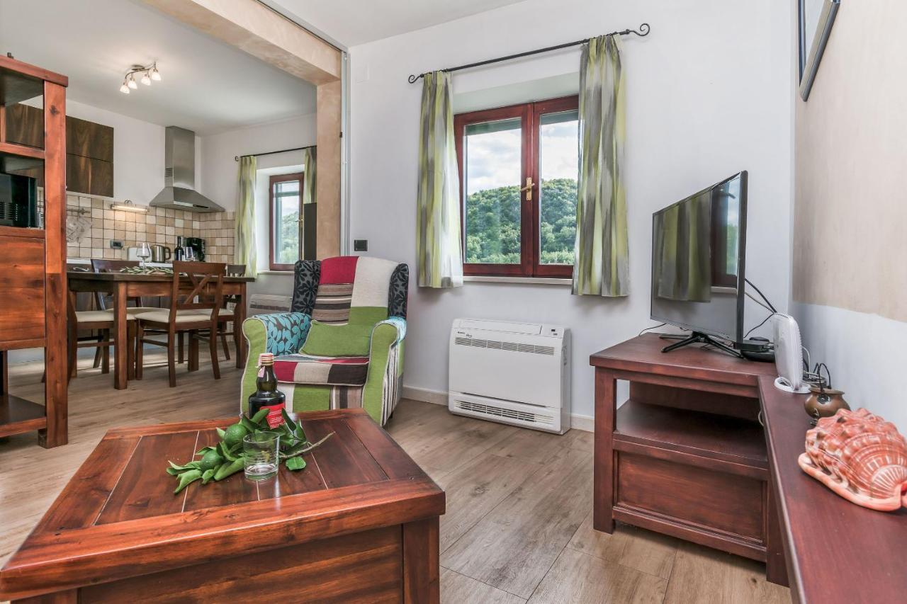 Villa Holiday Home Zvecanje 外观 照片