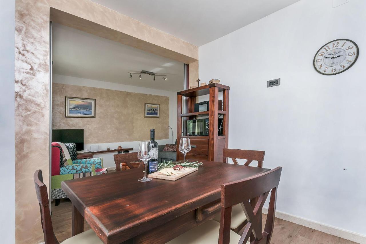 Villa Holiday Home Zvecanje 外观 照片